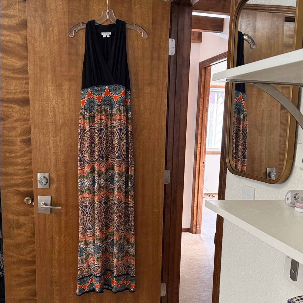 London Times high neck halter maxi dress size 10 in EUC super stretchy